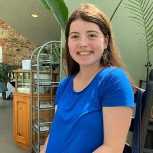 Meet your Posher, Lauren